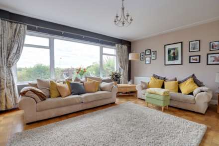 Henley Road, Caversham, Image 13