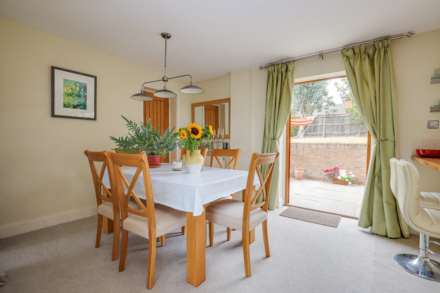 Henley Road, Caversham, Image 14