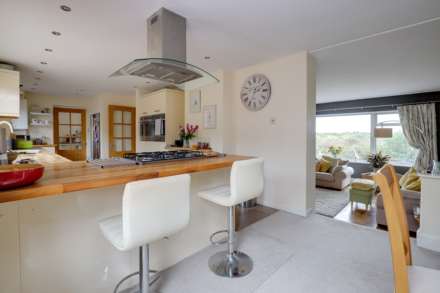 Henley Road, Caversham, Image 15