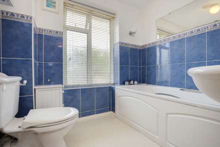 Henley Road, Caversham, Image 26