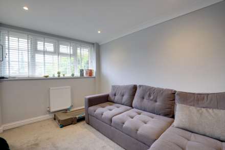 Kidmore Road, Caversham Heights, Image 12