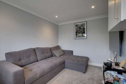 Kidmore Road, Caversham Heights, Image 13