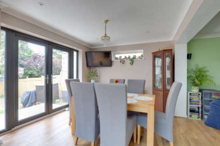 Kidmore Road, Caversham Heights, Image 6