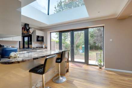 Kidmore Road, Caversham Heights, Image 7