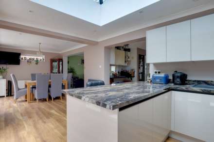 Kidmore Road, Caversham Heights, Image 9