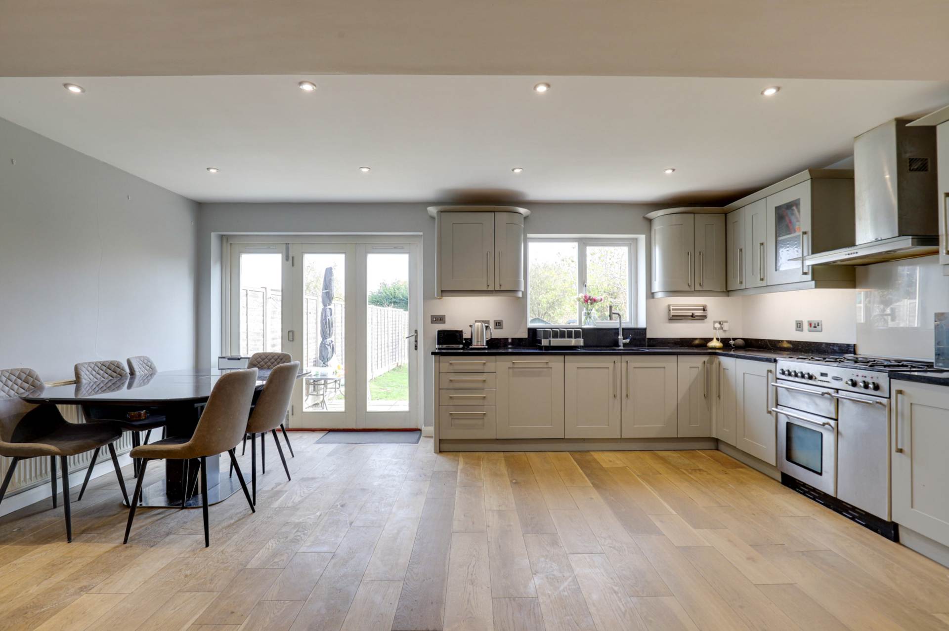 Woodcote Way, Caversham, Image 11