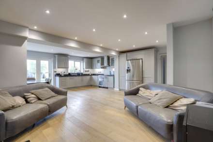 Woodcote Way, Caversham, Image 2