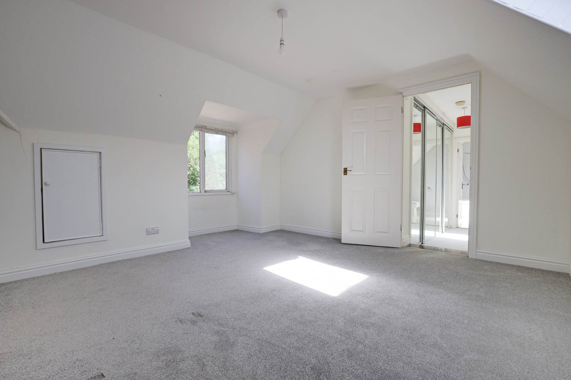 Upper Woodcote Road, Caversham Heights, Reading, Image 14