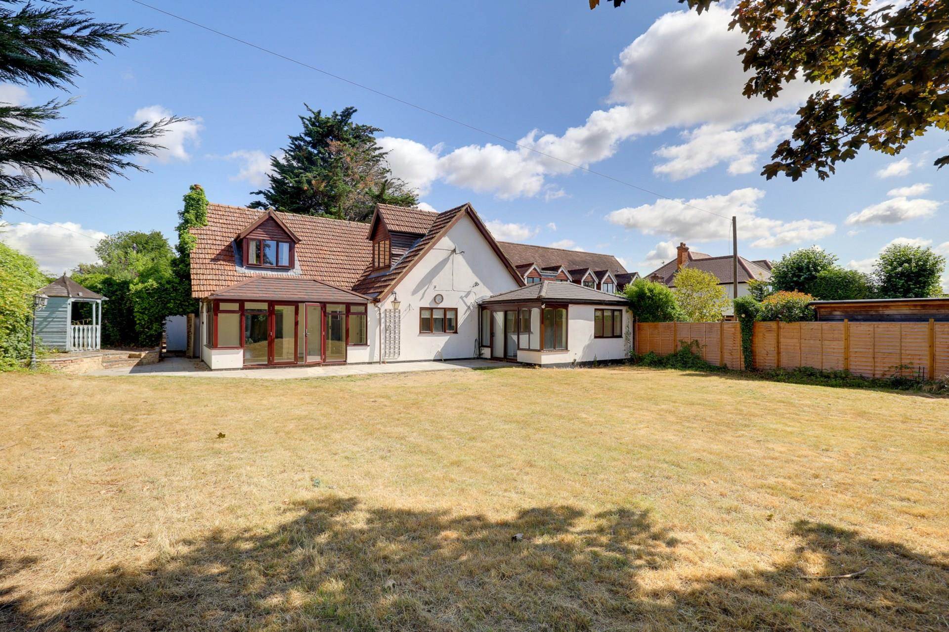 Upper Woodcote Road, Caversham Heights, Reading, Image 2
