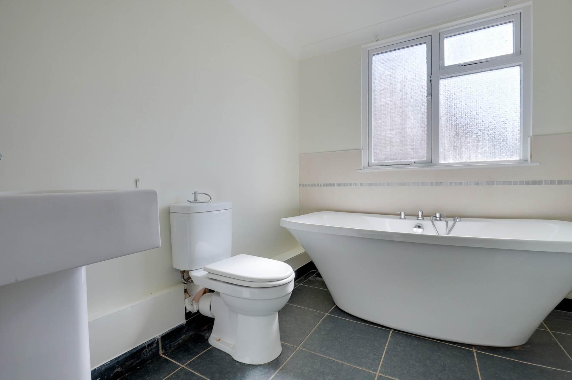 Upper Woodcote Road, Caversham Heights, Reading, Image 21