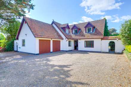 Upper Woodcote Road, Caversham Heights, Reading