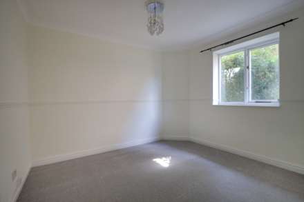 Upper Woodcote Road, Caversham Heights, Reading, Image 16
