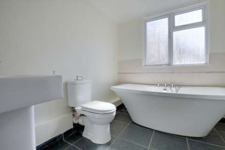 Upper Woodcote Road, Caversham Heights, Reading, Image 21