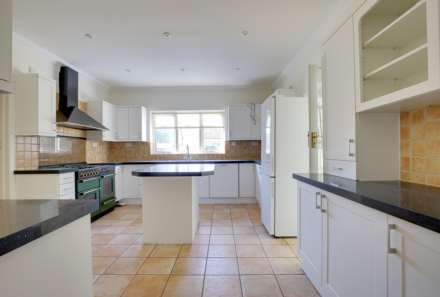 Upper Woodcote Road, Caversham Heights, Reading, Image 5