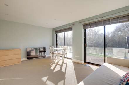 Heron Island, Caversham, Reading, Image 13
