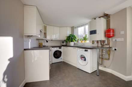 Heron Island, Caversham, Reading, Image 14