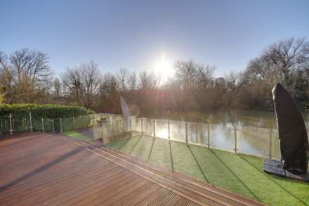 Heron Island, Caversham, Reading, Image 17
