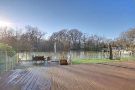 Heron Island, Caversham, Reading, Image 4