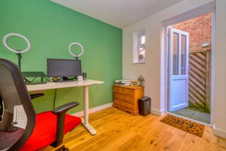 Churchill Crescent, Sonning Common, South Oxfordshire, Image 12
