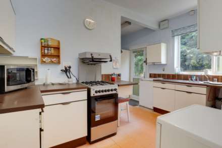 St Annes Road, Caversham, Image 12