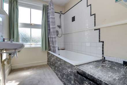St Annes Road, Caversham, Image 20