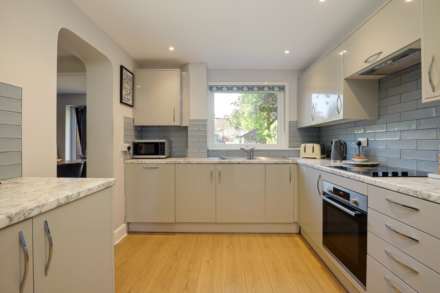 Lea Road, Sonning Common, South Oxfordshire, Image 9