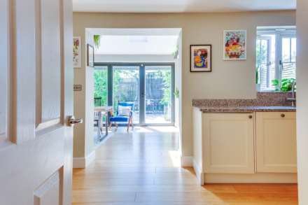 Little Woodcote Close, Caversham Heights, Image 11