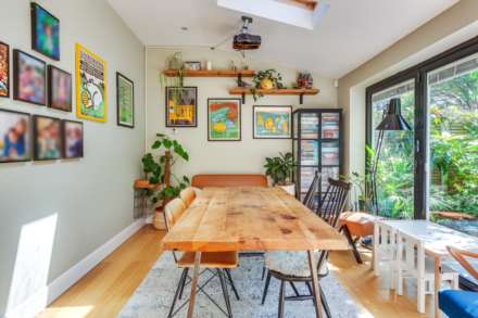 Little Woodcote Close, Caversham Heights, Image 16