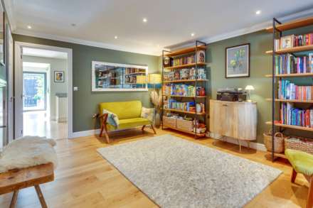 Little Woodcote Close, Caversham Heights, Image 20
