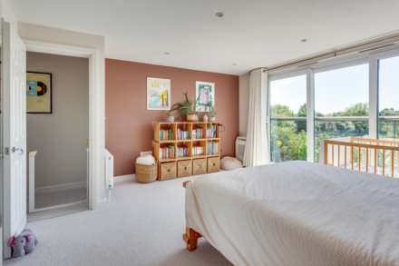 Little Woodcote Close, Caversham Heights, Image 24
