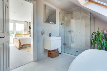 Little Woodcote Close, Caversham Heights, Image 26
