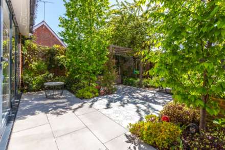 Little Woodcote Close, Caversham Heights, Image 35