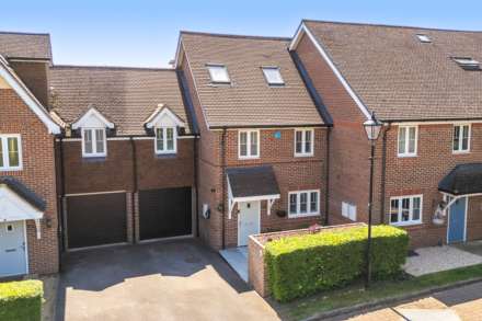 Little Woodcote Close, Caversham Heights, Image 41