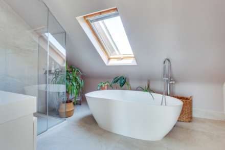 Little Woodcote Close, Caversham Heights, Image 8