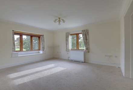 Lyefield Court, Emmer Green, Reading, Image 4