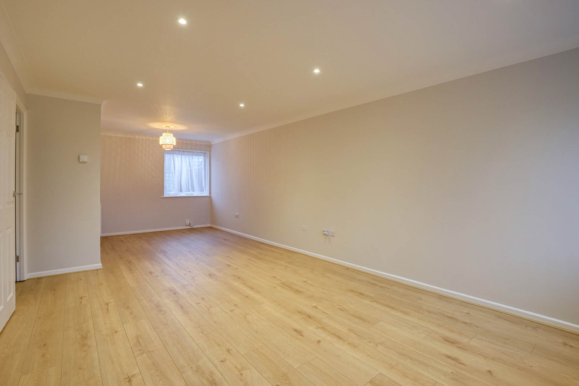 Netley Close, Caversham Park Village, Reading, Image 7