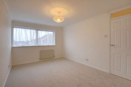 Netley Close, Caversham Park Village, Reading, Image 15