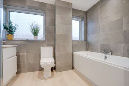 Netley Close, Caversham Park Village, Reading, Image 6