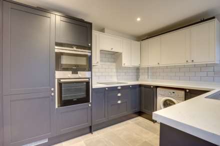 Netley Close, Caversham Park Village, Reading, Image 8