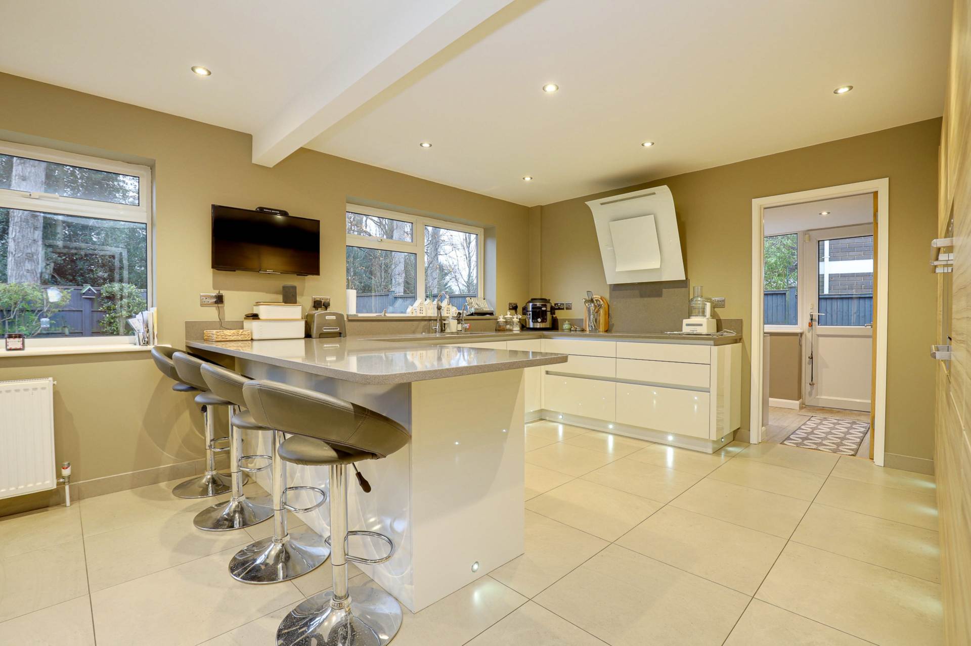 Ridge Hall Close, Caversham, Image 3