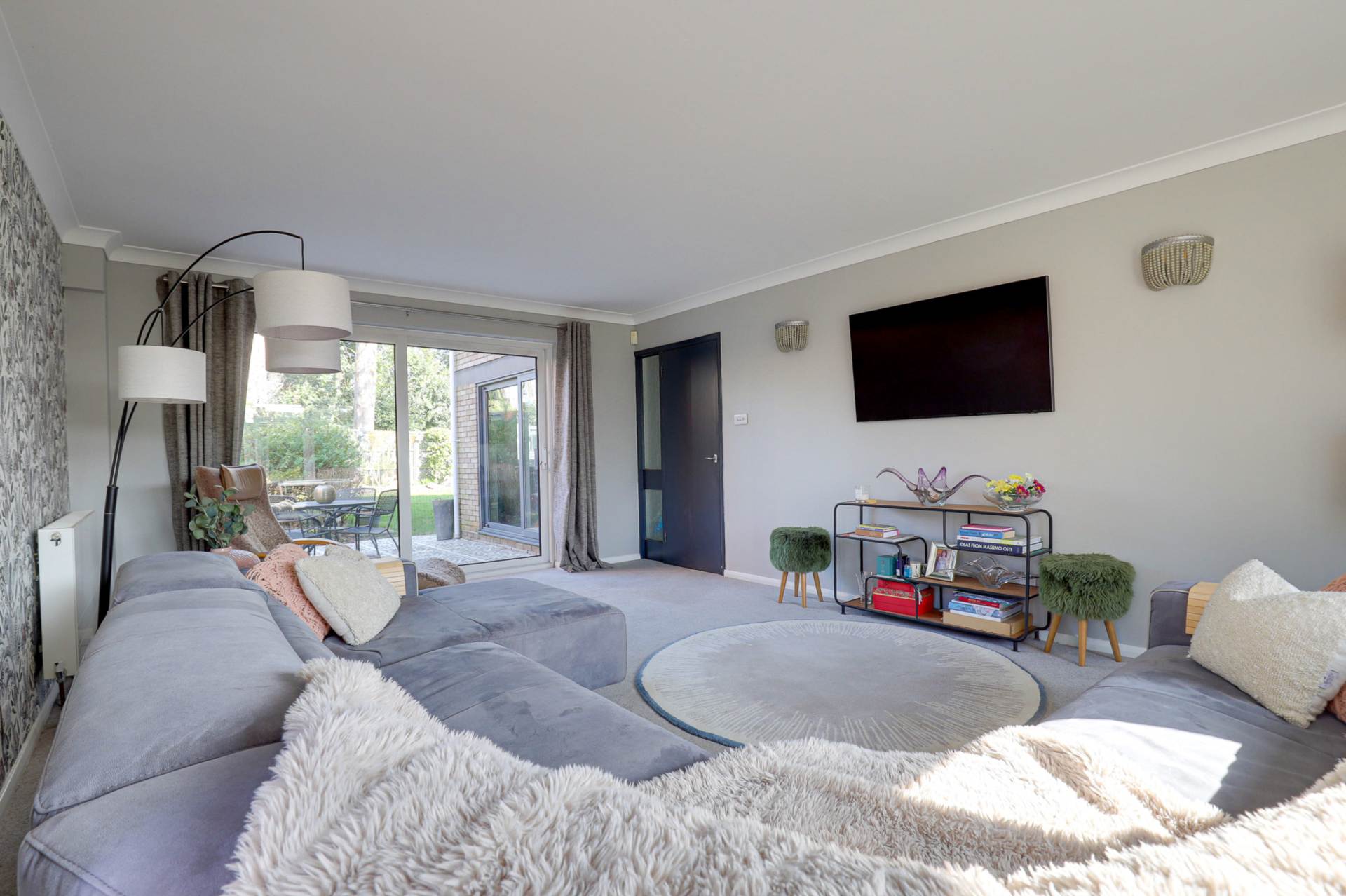 Ridge Hall Close, Caversham, Image 6