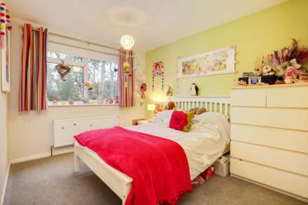 Ridge Hall Close, Caversham, Image 14