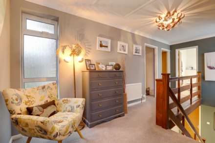 Ridge Hall Close, Caversham, Image 19