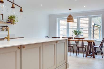 Walnut Tree farm, Checkendon, South Oxfordshire, Image 17