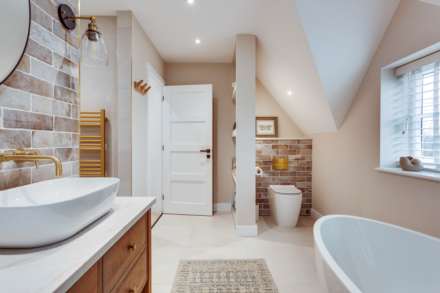 Walnut Tree farm, Checkendon, South Oxfordshire, Image 23