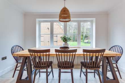 Walnut Tree farm, Checkendon, South Oxfordshire, Image 3
