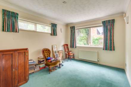 The Warren, Reading, Image 17