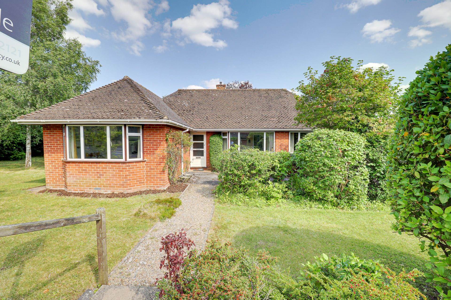 Knowle Close, Caversham Heights, Reading, Image 1