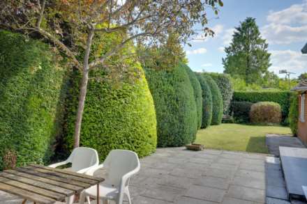 Knowle Close, Caversham Heights, Reading, Image 16