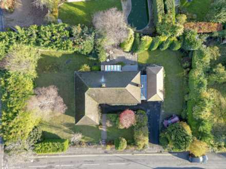 Knowle Close, Caversham Heights, Reading, Image 17